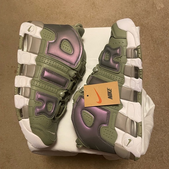 Nike Air More Uptempo Iridescent 917593-001 men’s size 11 - Picture 2 of 8